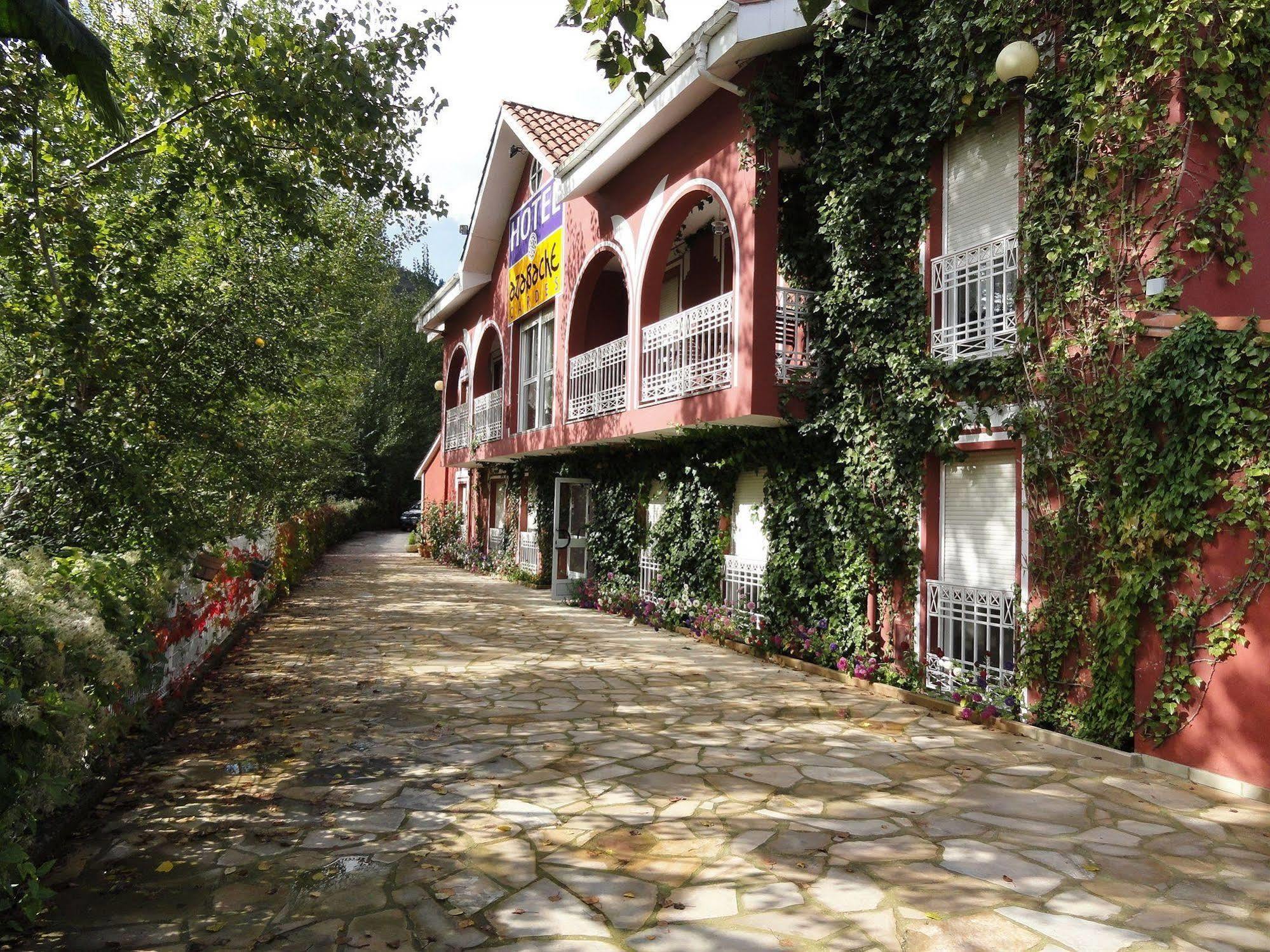 Hotel Azabache Susierra Onís Zewnętrze zdjęcie