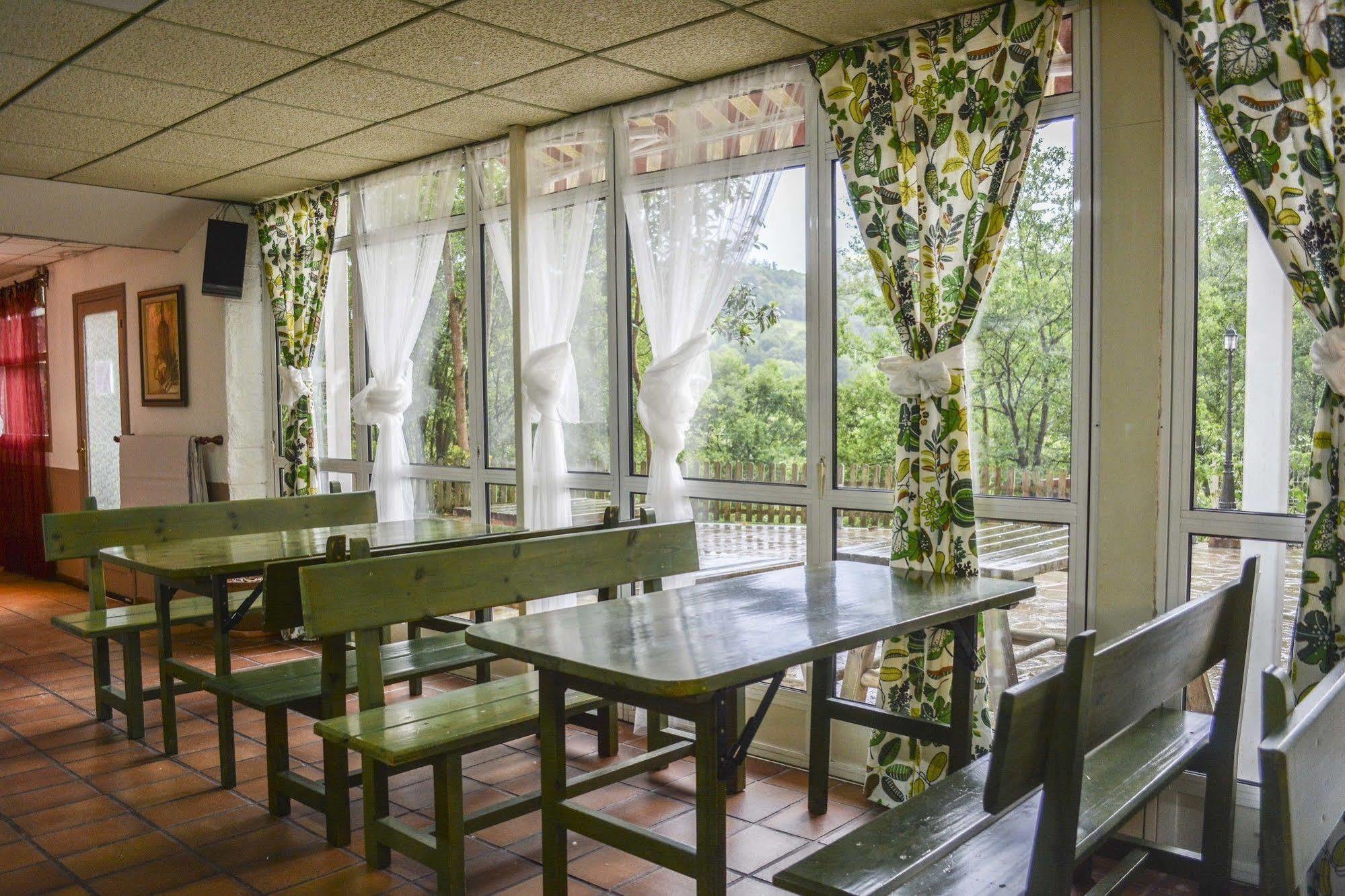 Hotel Azabache Susierra Onís Zewnętrze zdjęcie